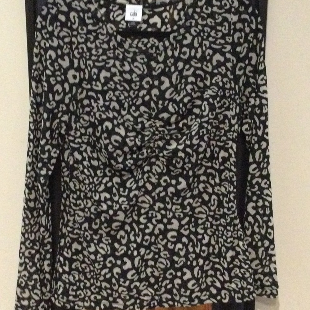 Super cute leopard top
